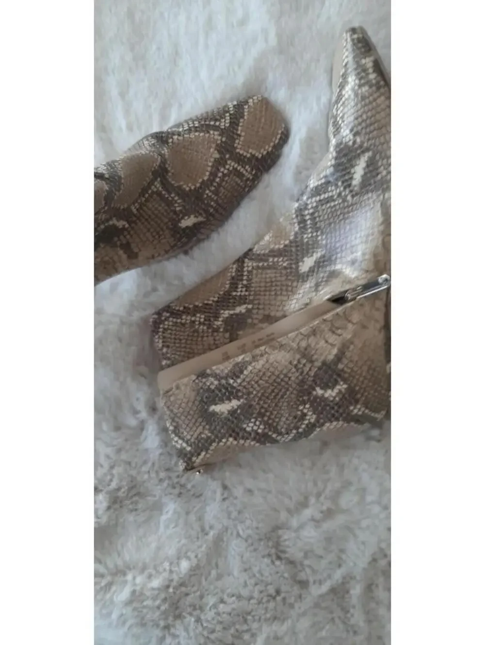 Sam Edelman woman's booties above ankle 10M EUB 40 man made material Snake print